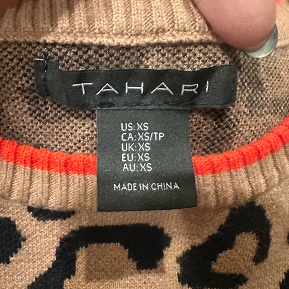 Tahari leopard print sweater - Picture 6 of 6